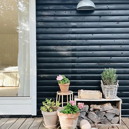 Personal Style In A Between And Hove Feriehus Vig